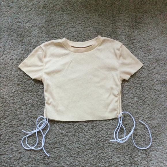 SHEIN Crop Top - Picture 2 of 9